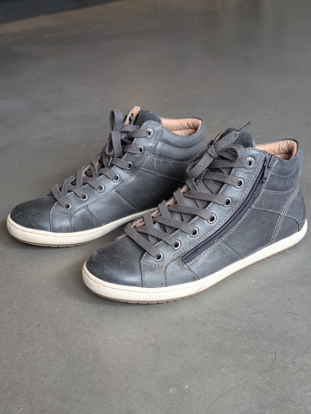 Taos Hightop Sneakers